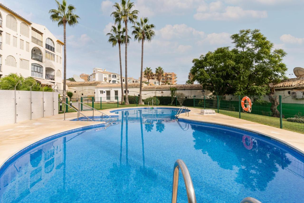 Lovely Apartment Next To The Beach Torremolinos Exterior photo
