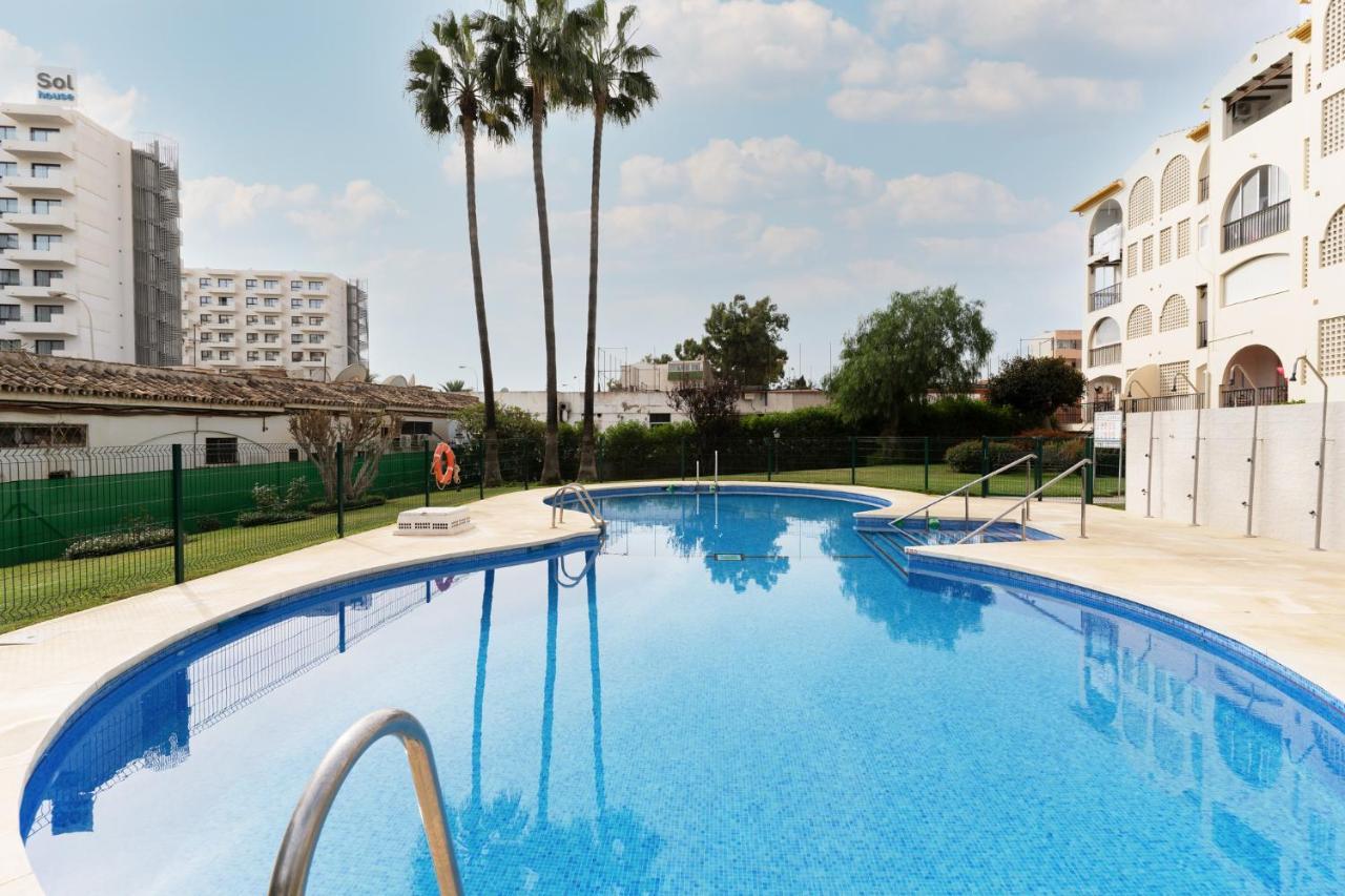 Lovely Apartment Next To The Beach Torremolinos Exterior photo